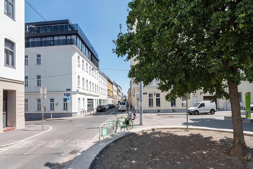 Colorful Apartment Facing Green Courtyard Vienna Esterno foto